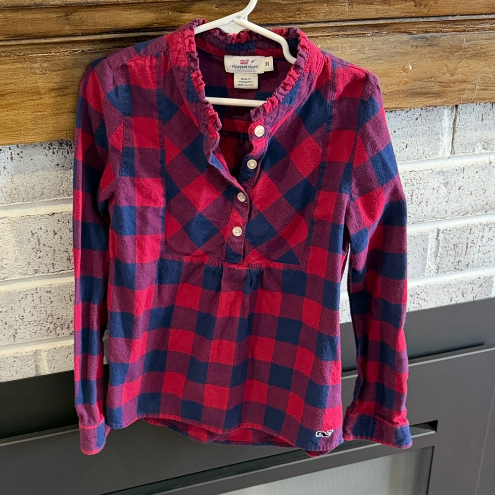 Girls Vineyard Vines top